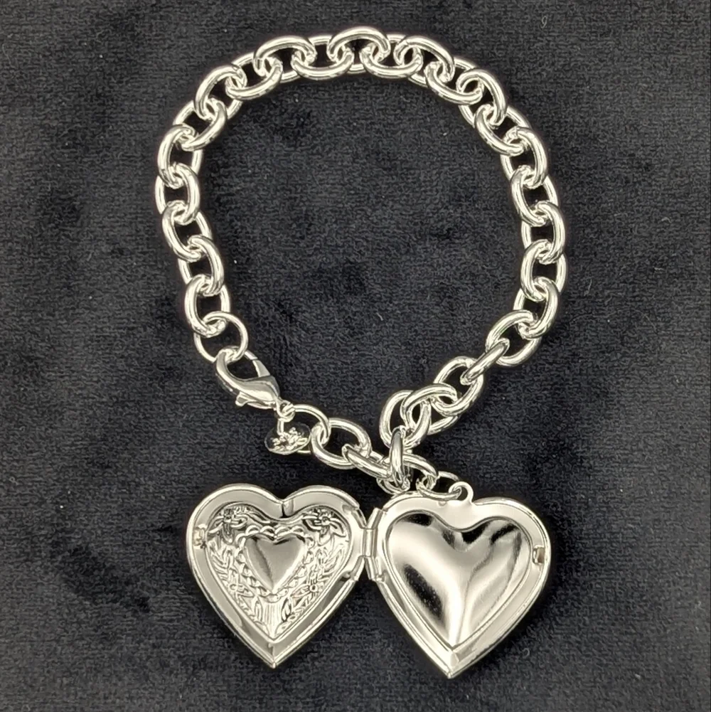 Elegant Silver Heart Charm Bracelet